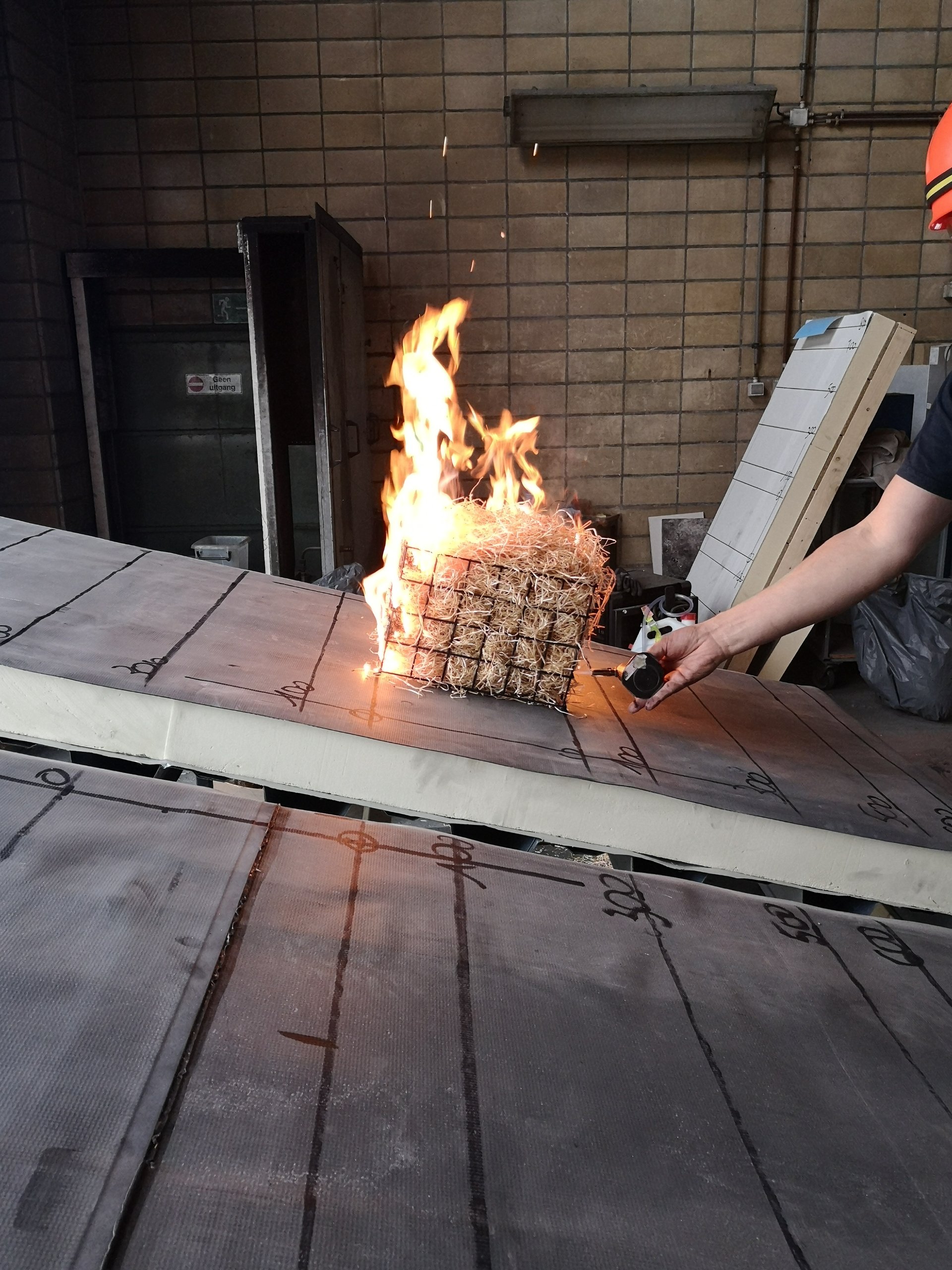 EPDM Broof t1 brandproef - test incendie